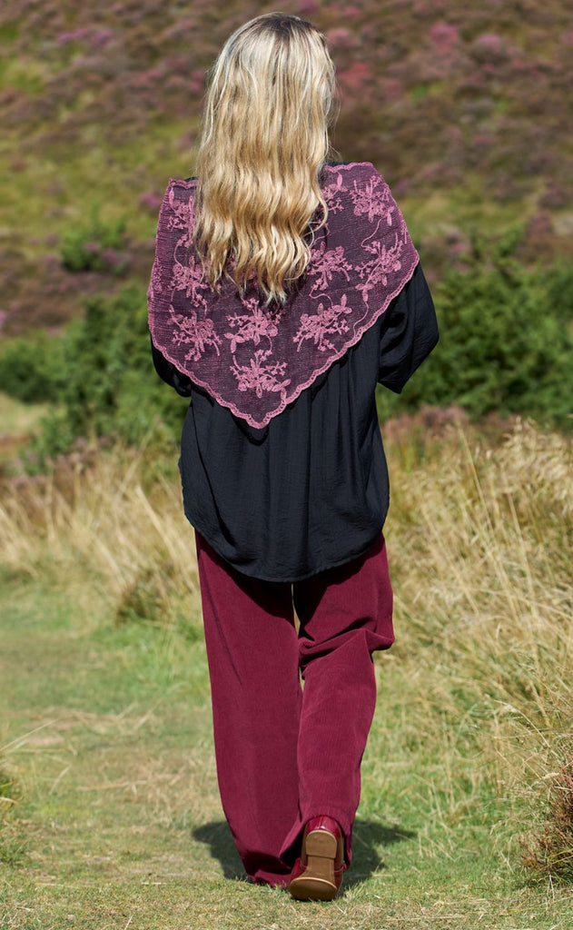 Black Colour Skjerf - Miriana Lace - Wine