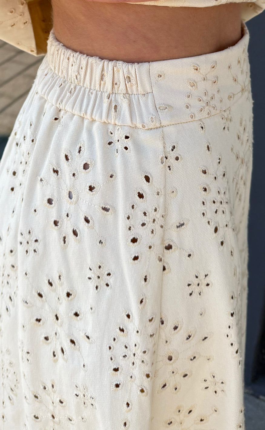 INA Copenhagen Skjørt - Naja - Off White Denim W. Embroidery