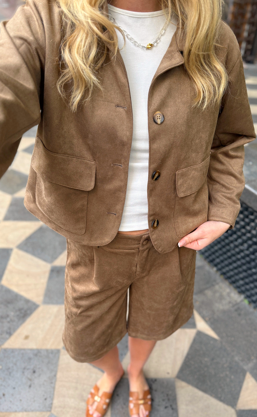 Say INA Copenhagen Shorts - Kathi Suede - Camel