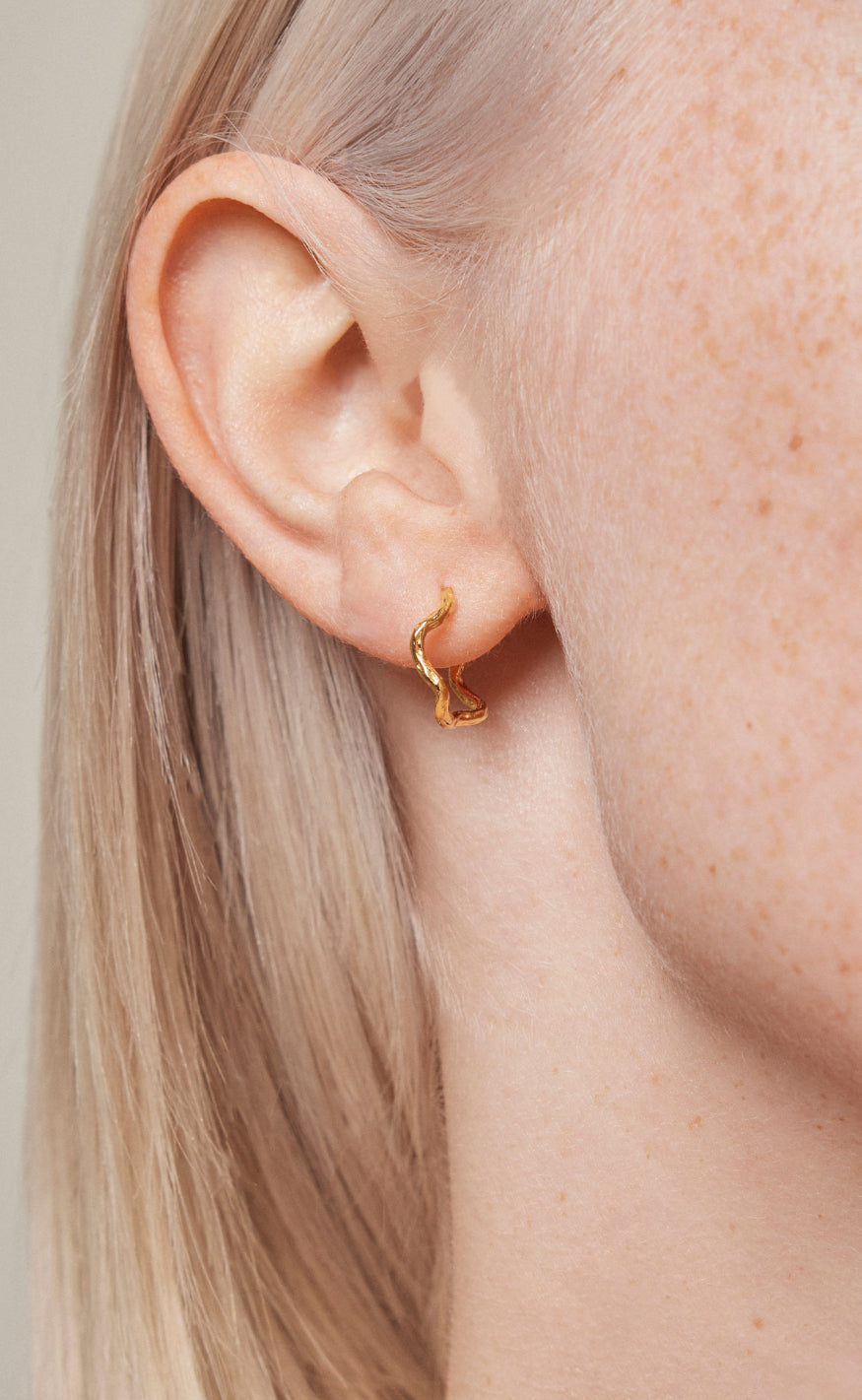 ENAMEL Copenhagen Øreringer  - Holly  Large - Gold