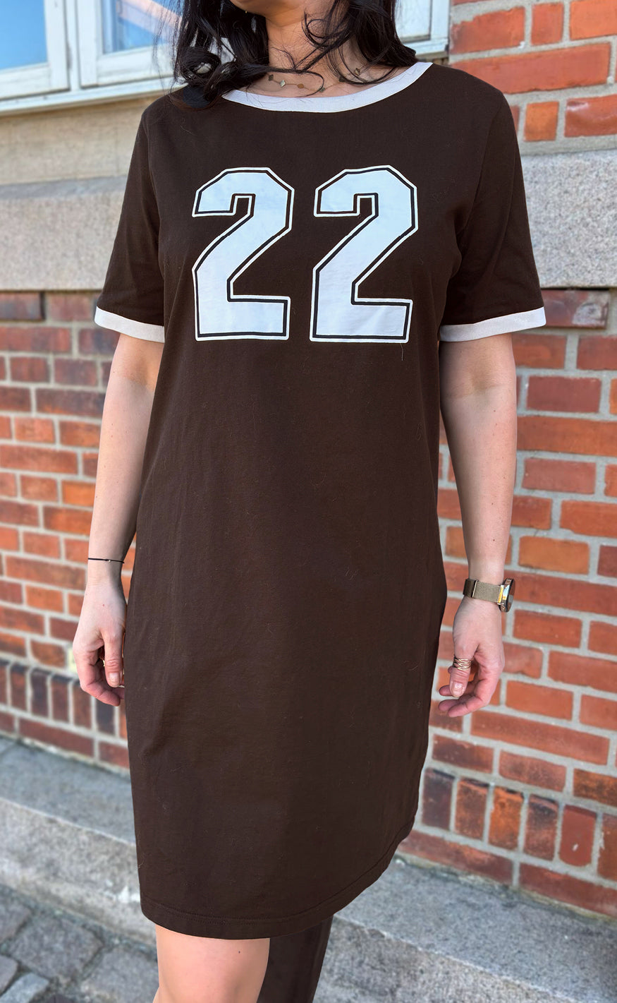 INA Copenhagen Kjole - Alva Football - Mocca W. Off White