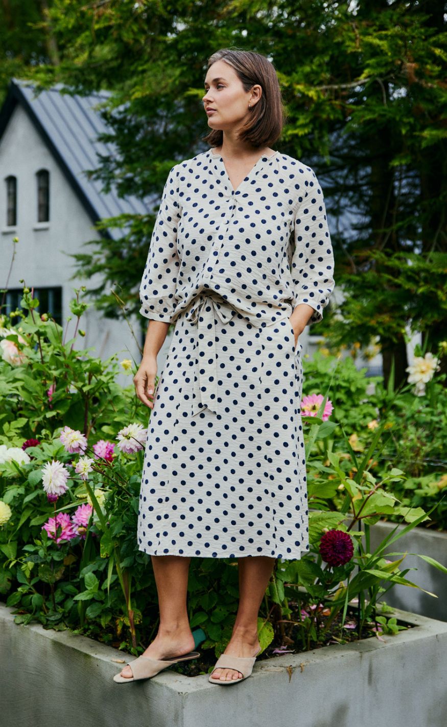 Freequent Skjørt - Alma - Moonbeam w. Navy Blazer