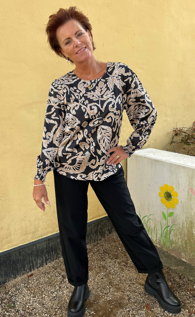 INA Copenhagen Bluse - Chili - Brown Leaf