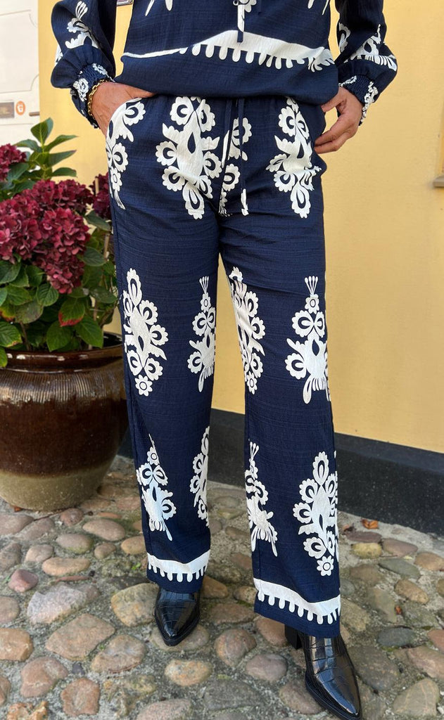 INA Copenhagen Bukser - Tora - Navy Blue Paisley