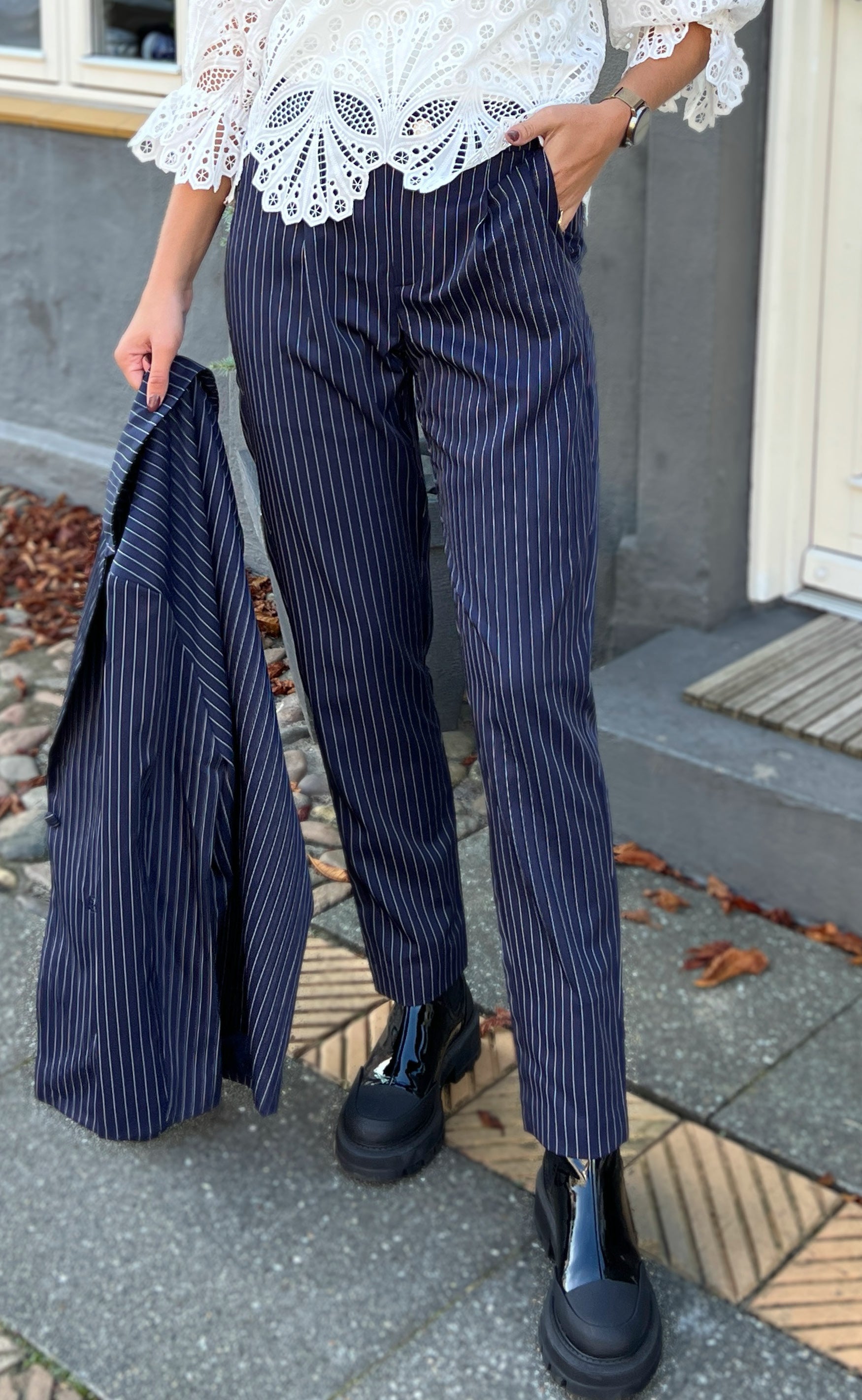 INA Copenhagen Bukser - Zoey Straight - Navy Pinstripe