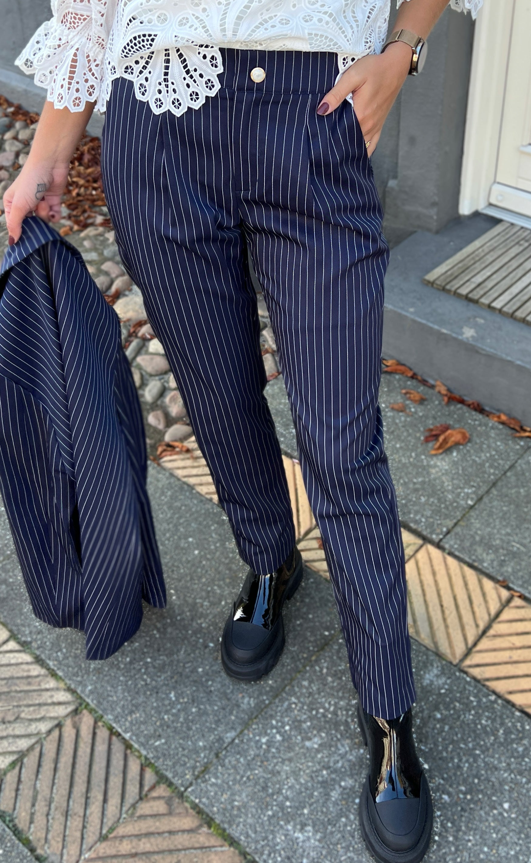 INA Copenhagen Bukser - Zoey Straight - Navy Pinstripe
