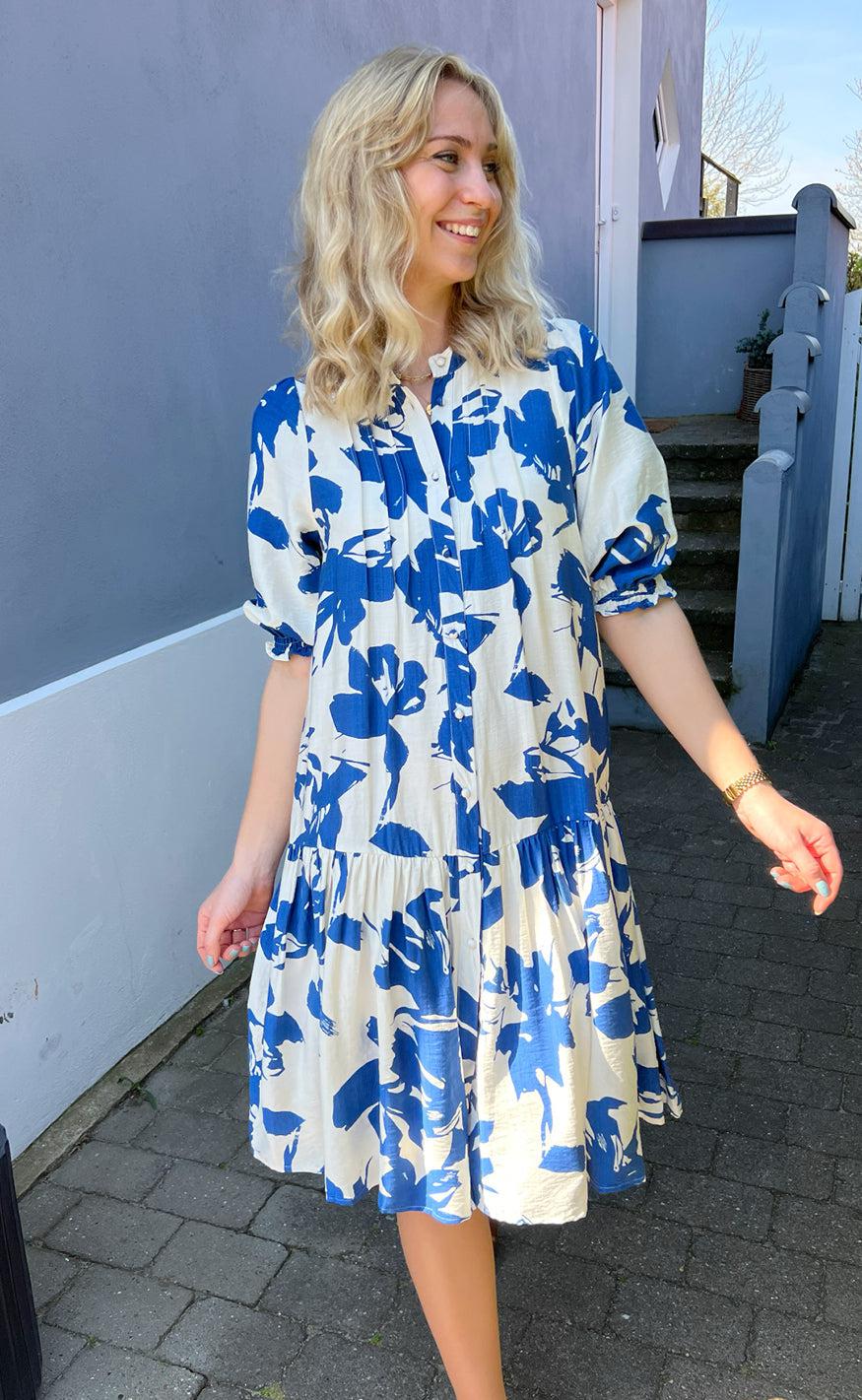 INA Copenhagen Kjole - Anja - White / Blue Flower