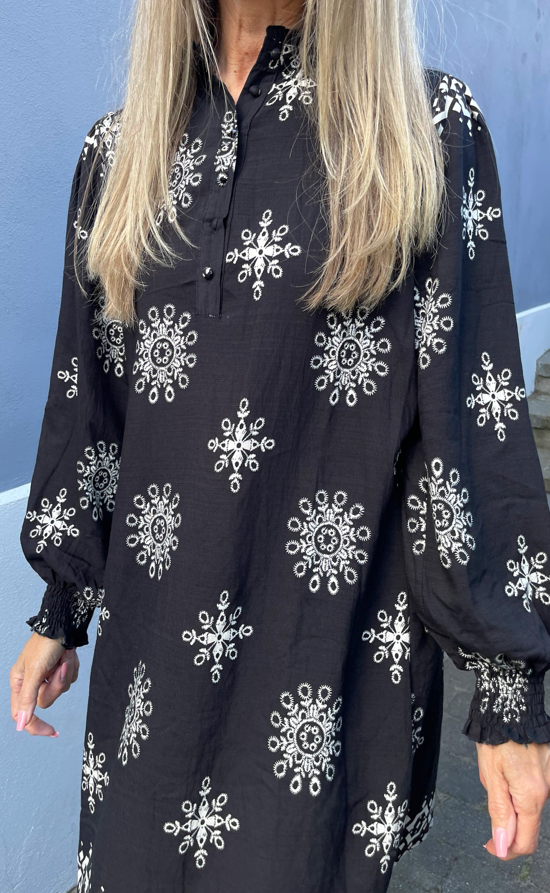 INA Copenhagen Kjole - Augusta - Black W. White