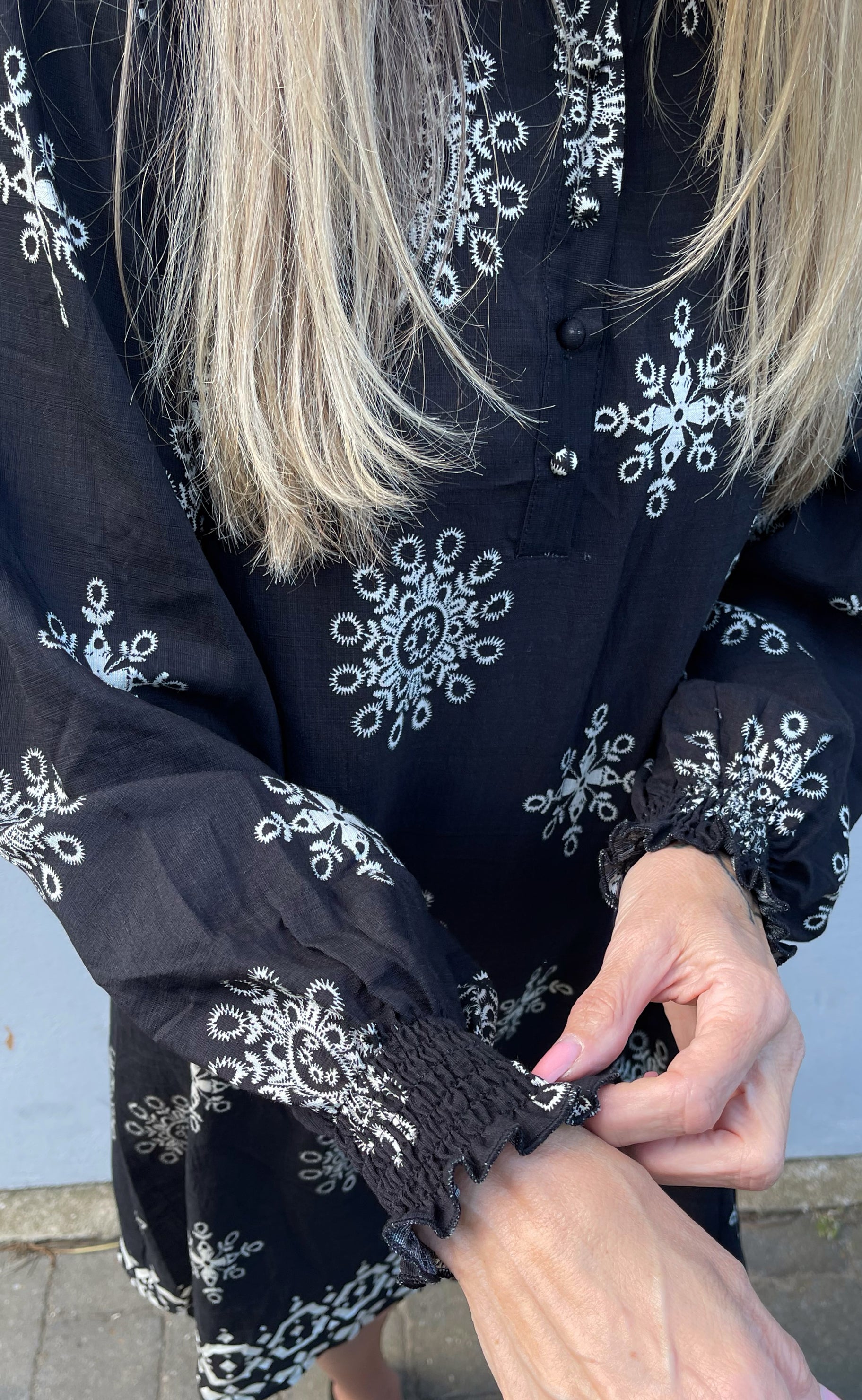INA Copenhagen Kjole - Augusta - Black W. White