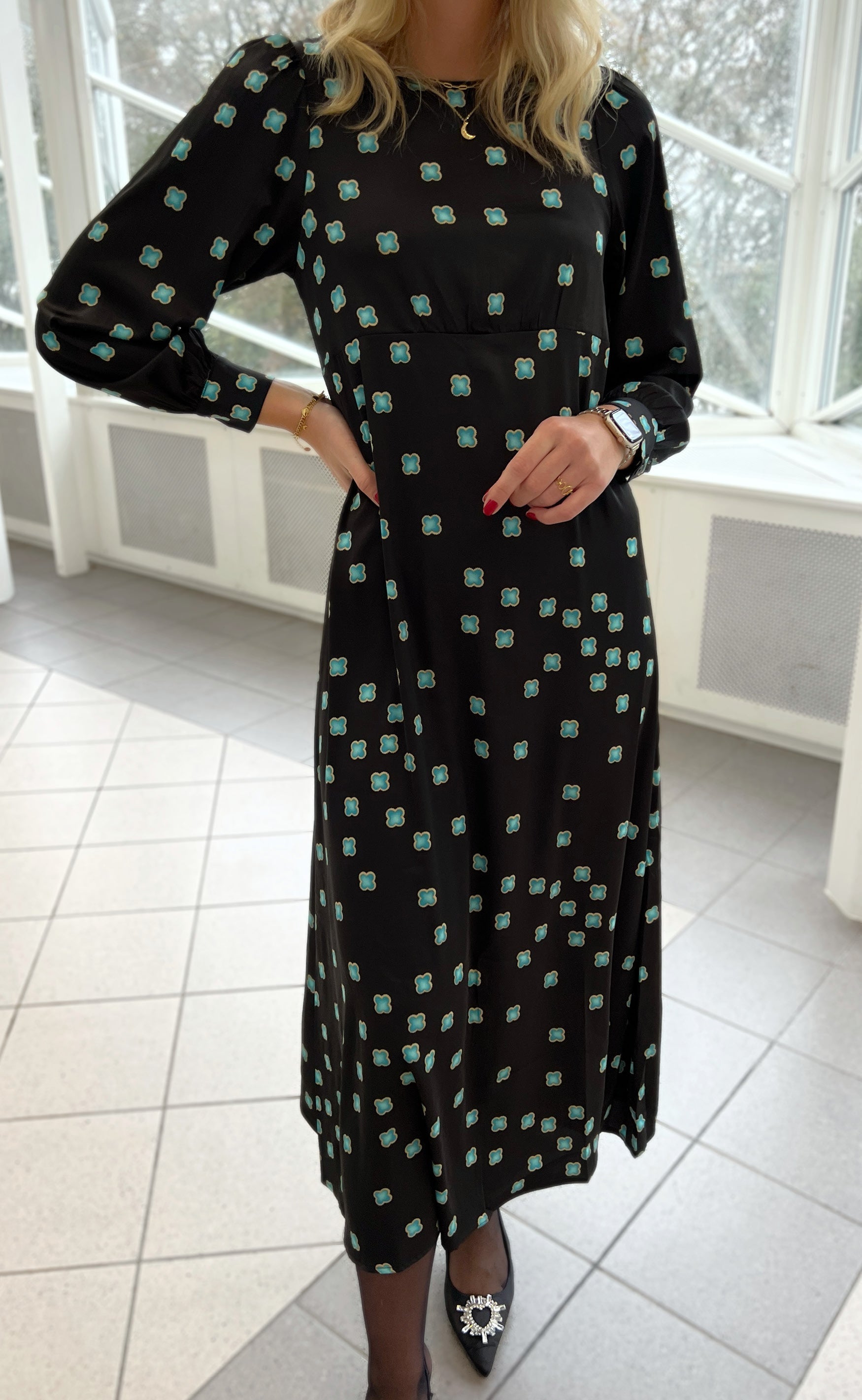 INA Copenhagen Kjole - Nova - Black/Turquoise Print