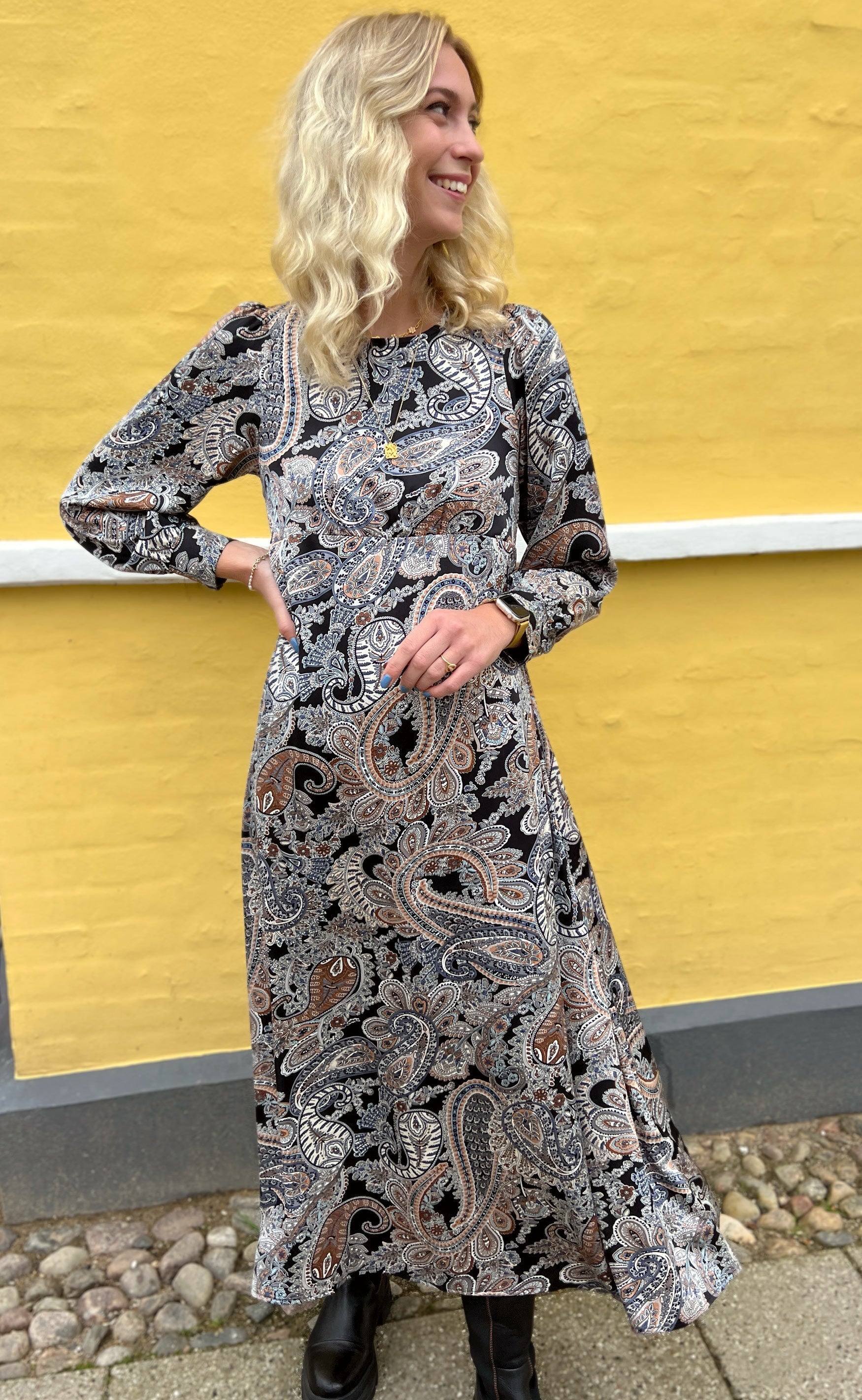 INA Copenhagen Kjole - Nova - Paisley Night