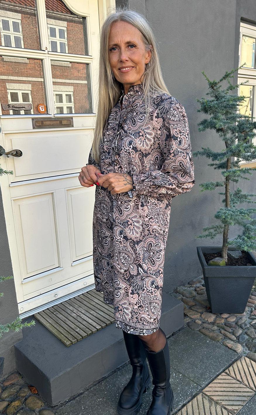 INA Copenhagen Kjole - Paulina - Mixed Paisley
