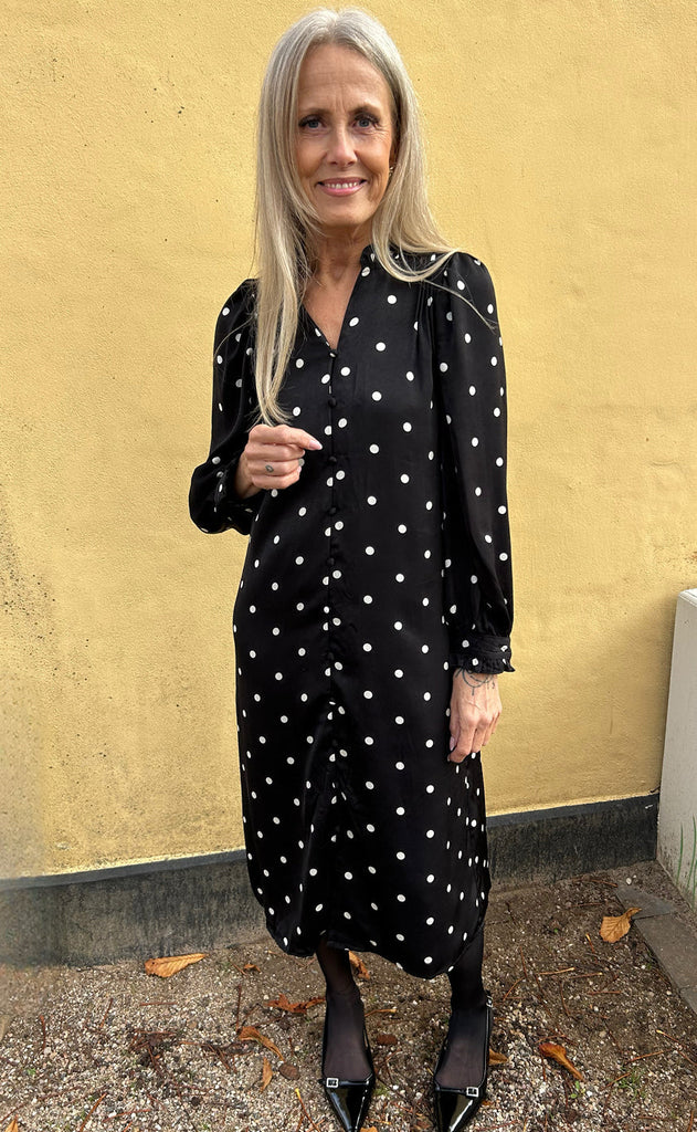 INA Copenhagen Kjole - Tiki - Black W. White Dots