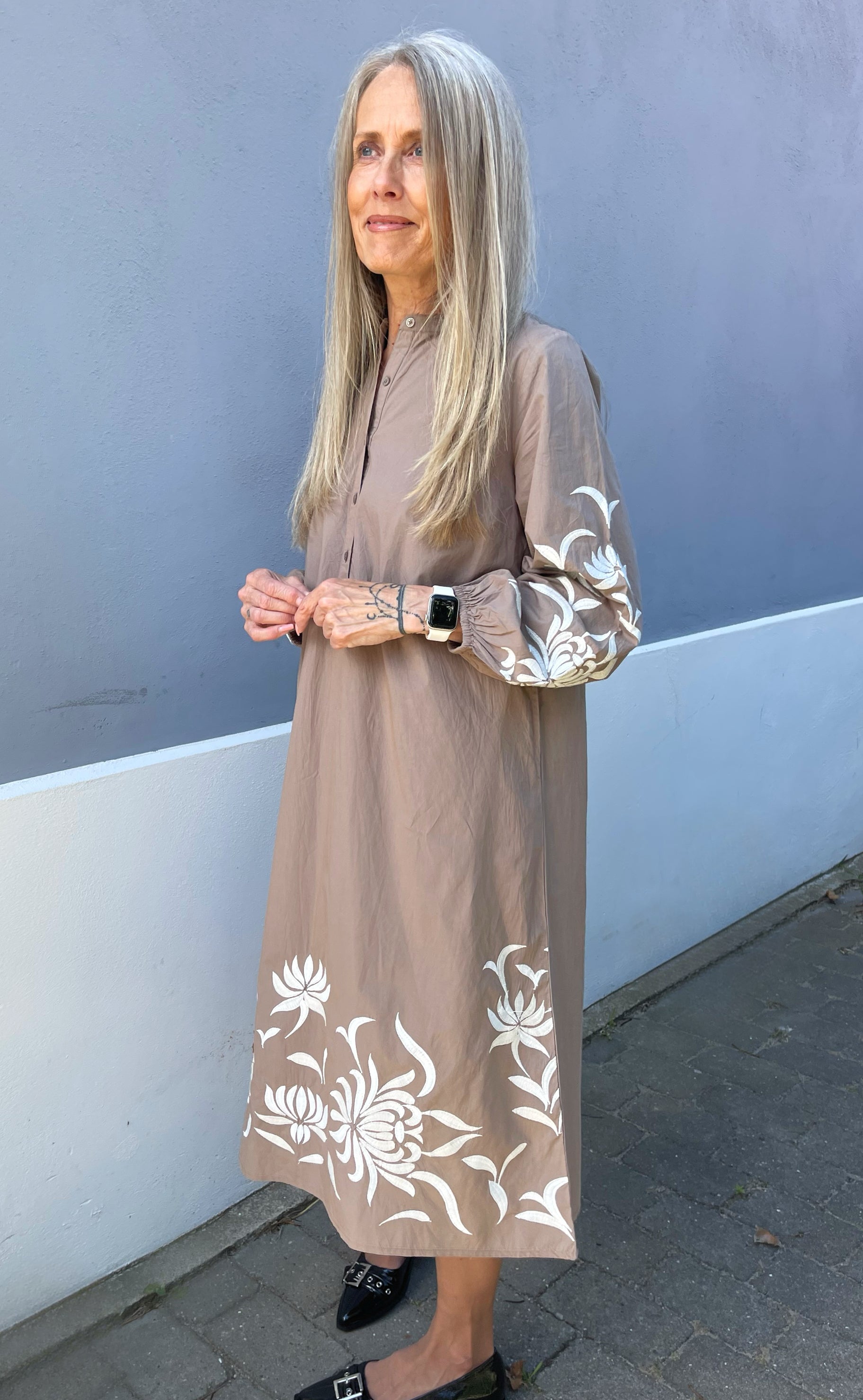 INA Copenhagen Kjole - Tilde - Light Brown W. Emroidery