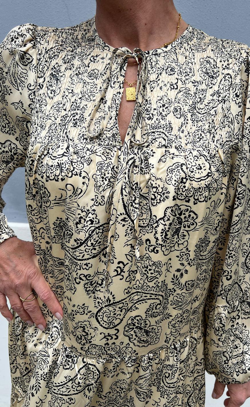 INA Copenhagen Kjole - Vanessa - Creme / Black Paisley