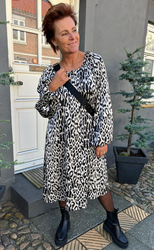 INA Copenhagen Kjole - Zanna - White / Black Leopard