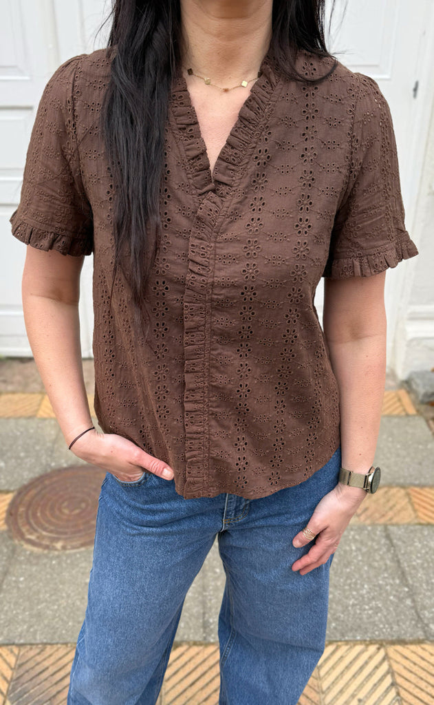 INA Copenhagen Topp - Catja - Mocca Broderie Anglaise
