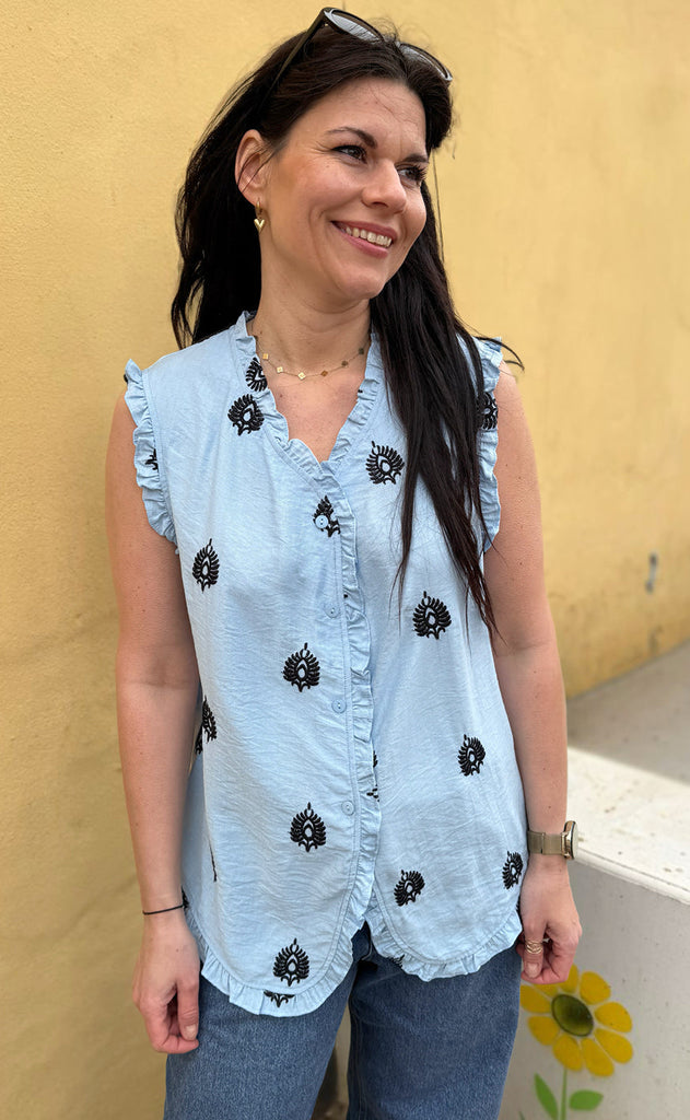 INA Copenhagen Topp - Melania - Blue w. Black Embroidery