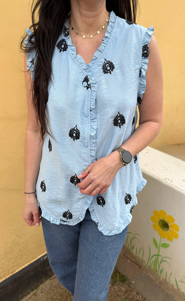 INA Copenhagen Topp - Melania - Blue w. Black Embroidery