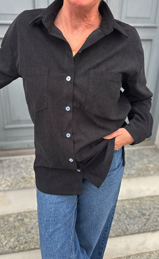 Say INA Copenhagen Skjorte - Carina - Black Corduroy