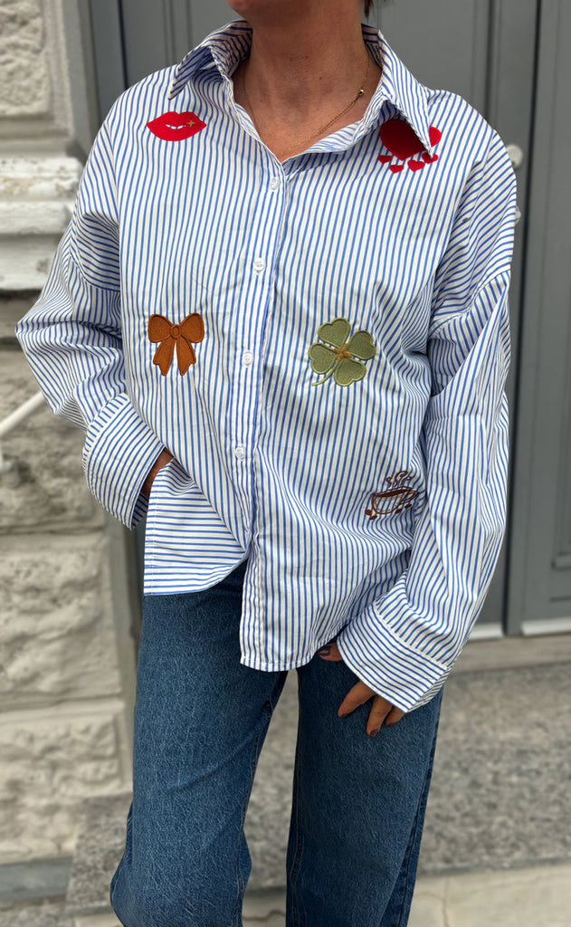 Say INA Copenhagen Skjorte - Tami - Blue Striped W. Embroidery