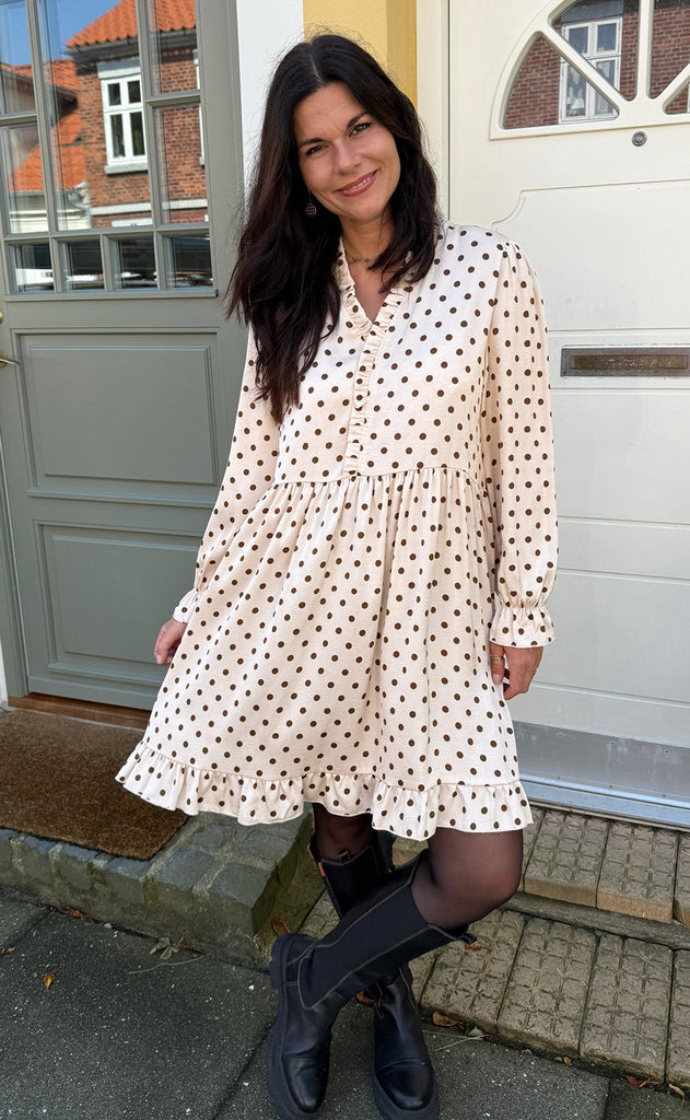 Say INA Copenhagen Kjole - Catja Short - Beige Dots