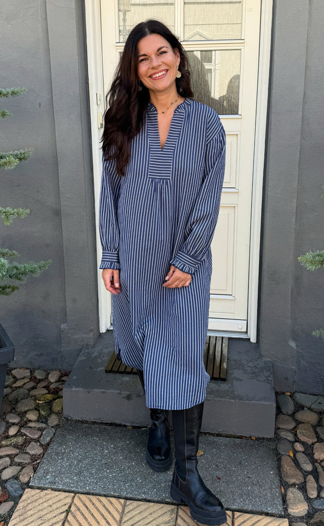 Say INA Copenhagen Kjole - Winnie LS - Navy Blue W. White Stripes