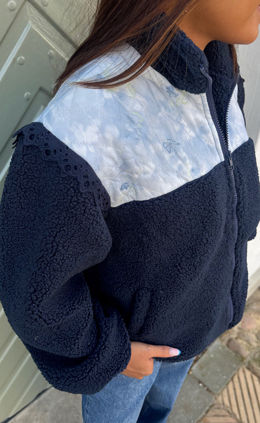 Say INA Copenhagen Jakke - Fia Fleece - Navy Blue W. Blue Flowers