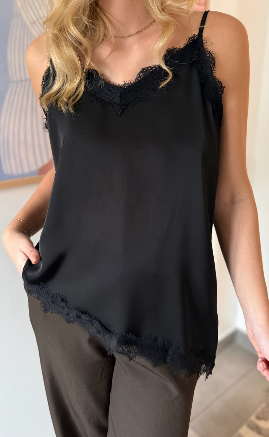 Say INA Copenhagen Topp - Lavi Lace - Black Satin
