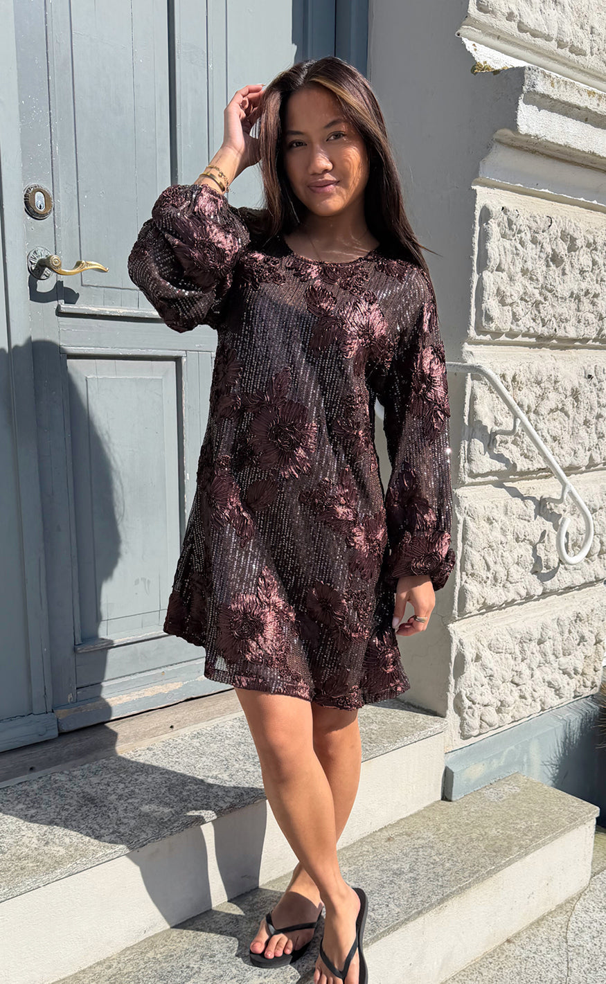 Say INA Copenhagen Kjole - Ava Sequin - Dark Brown Sequin W. Flowers