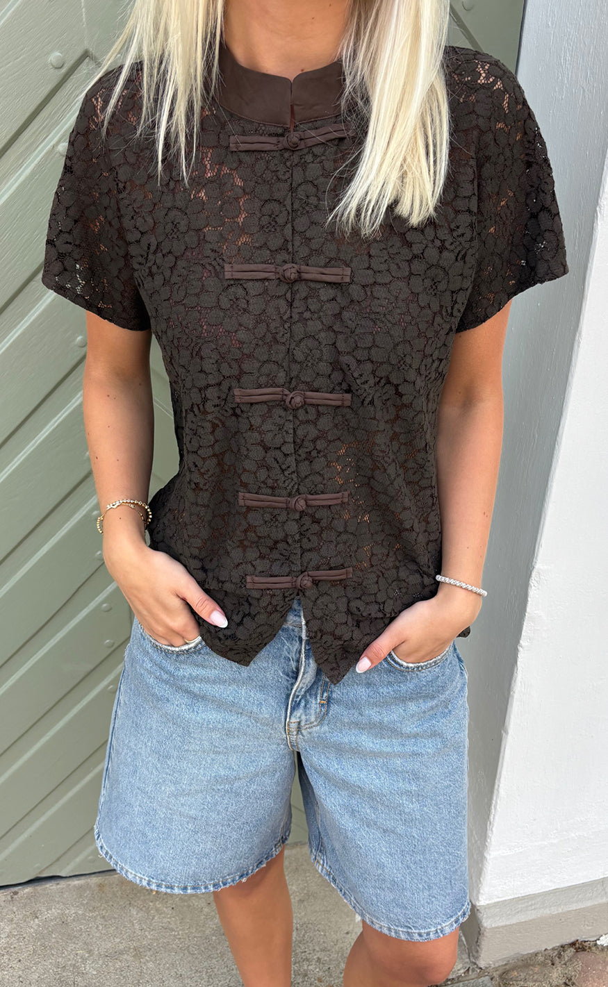 Say INA Copenhagen Topp - Louise Lace - Dark Brown