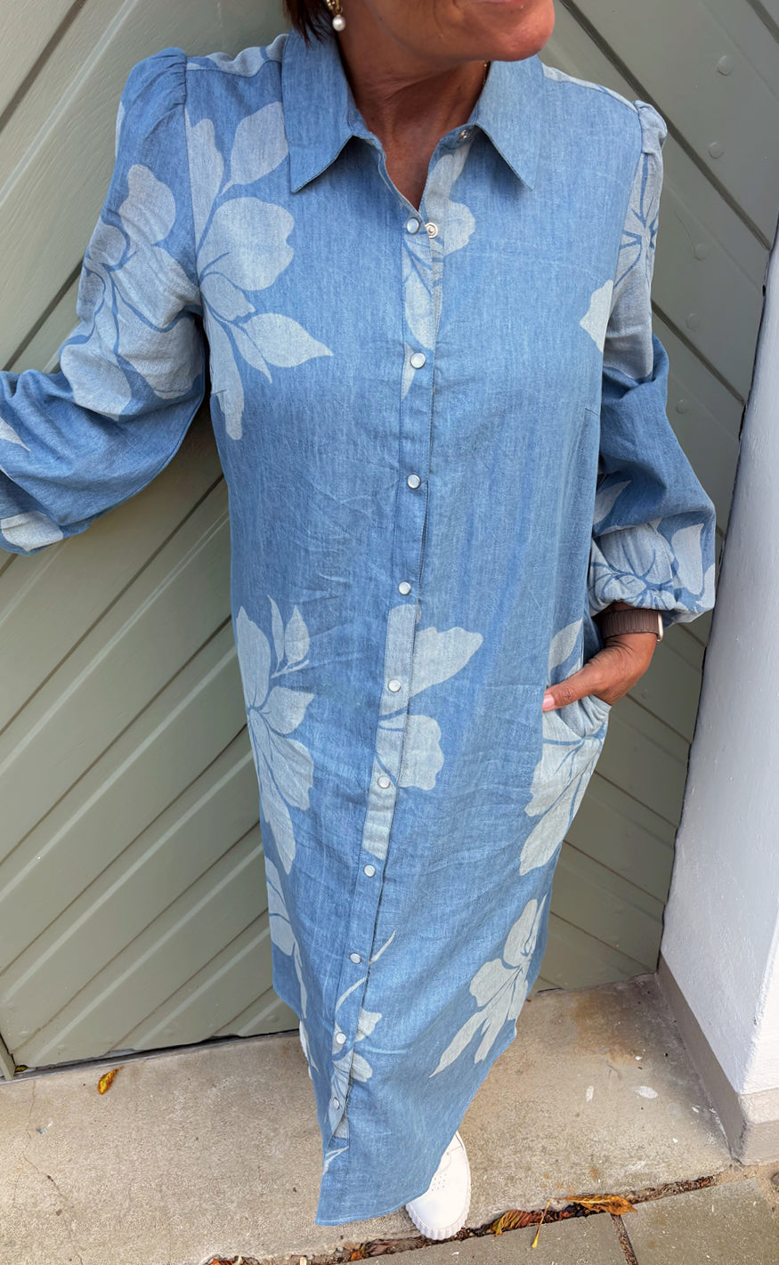 Say INA Copenhagen Kjole - Daniella Denim - Blue Denim W. Flowers