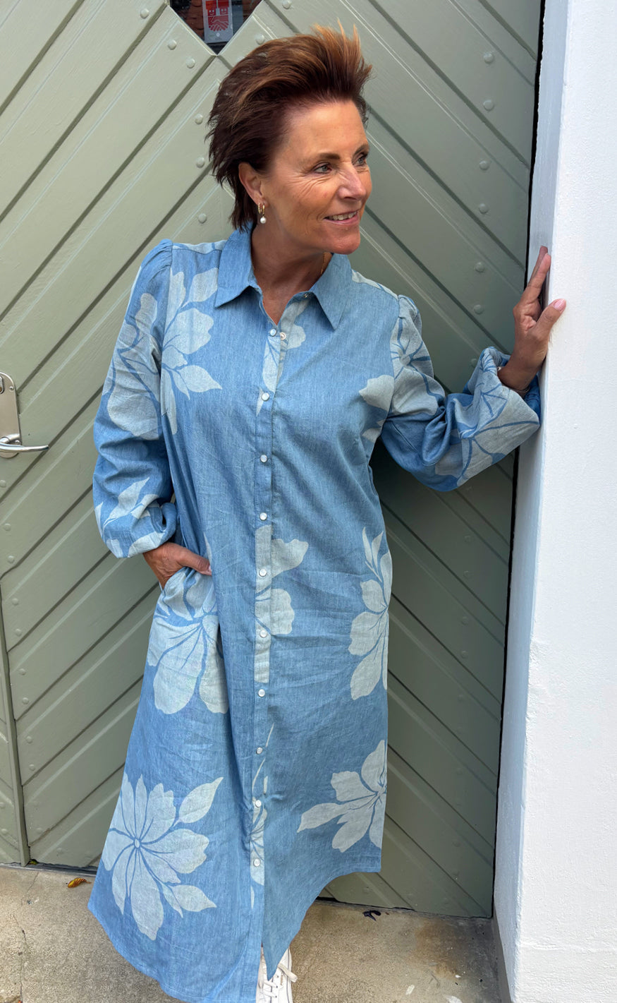 Say INA Copenhagen Kjole - Daniella Denim - Blue Denim W. Flowers