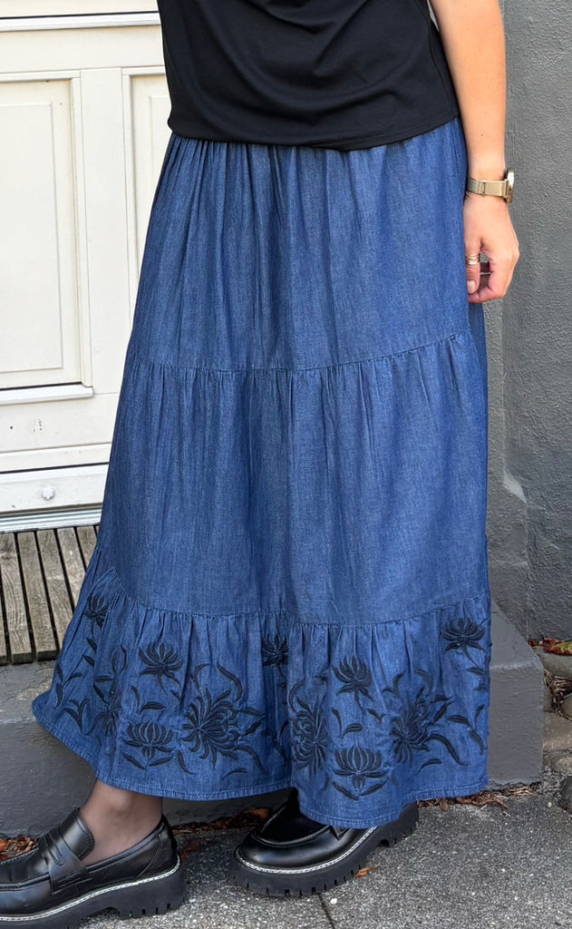 Say INA Copenhagen Skjørt - Nikoline - Denim Blue W. Embroidery