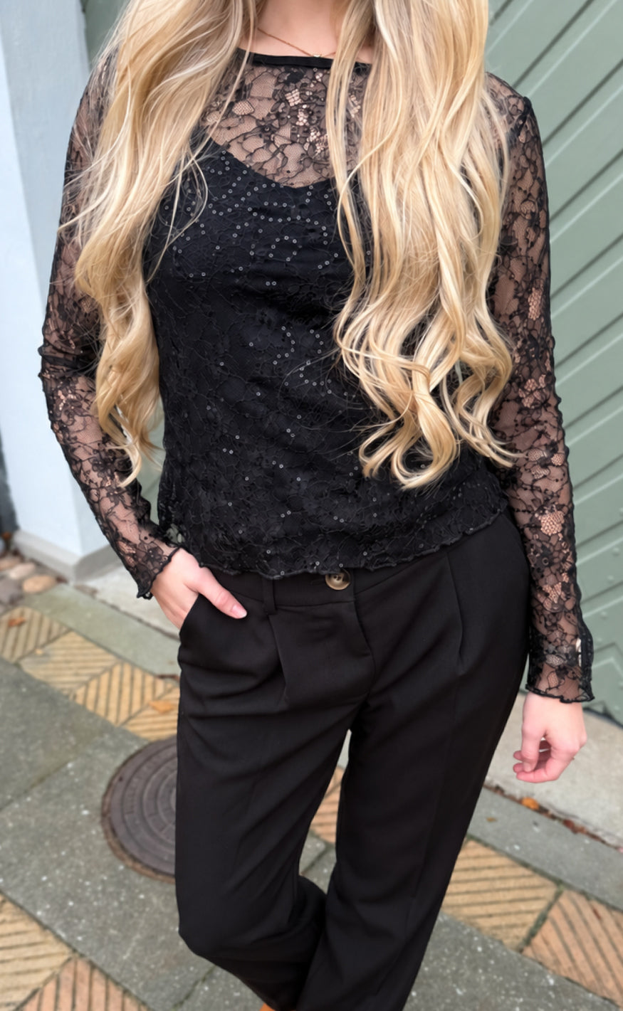 Say INA Copenhagen Bluse - Lily Lace - Black Flower W. Sequin