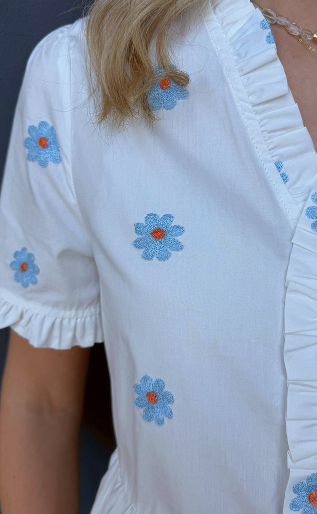 INA Copenhagen Topp - Catja - Blue Flower Embroidery