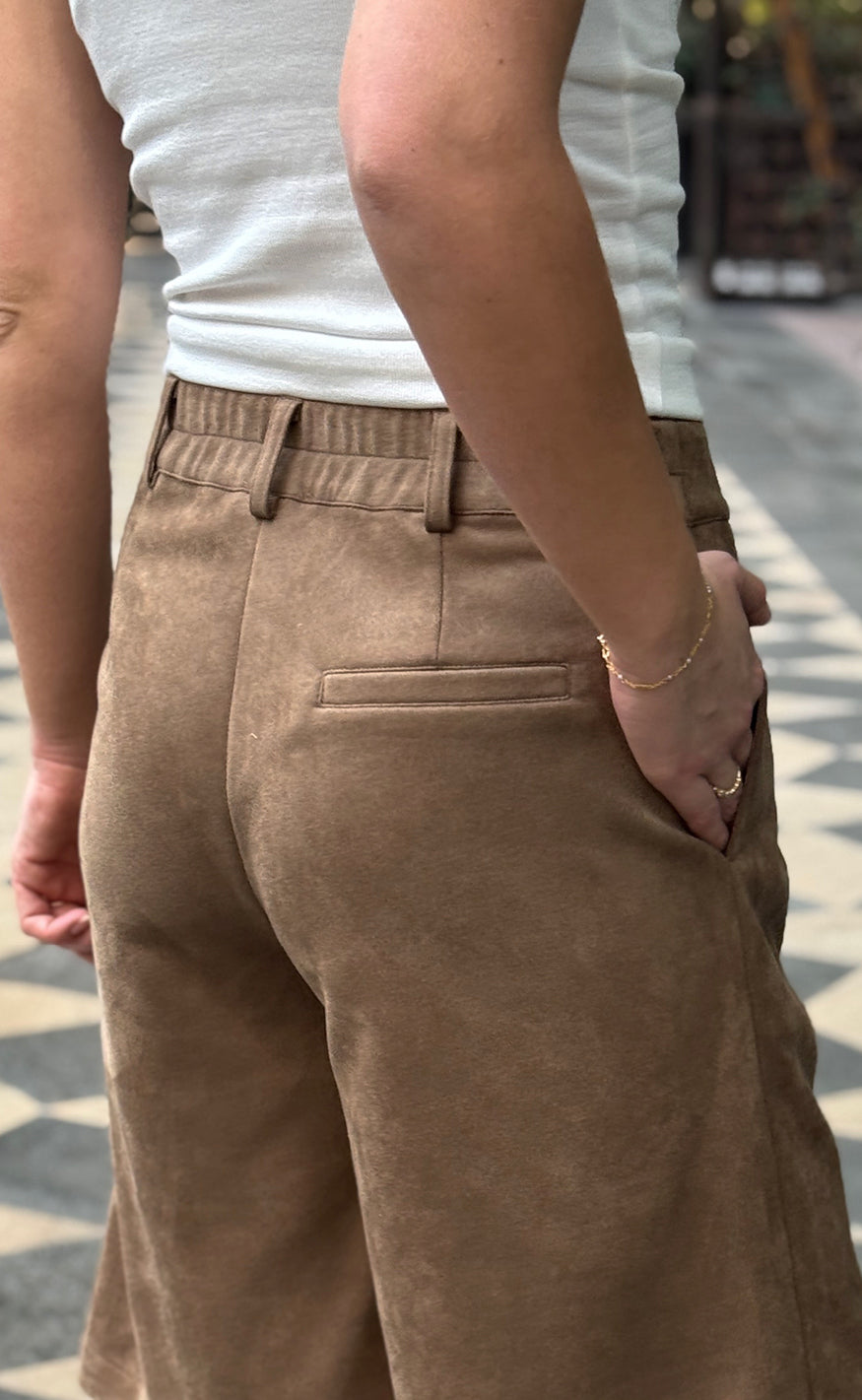 Say INA Copenhagen Shorts - Kathi Suede - Camel