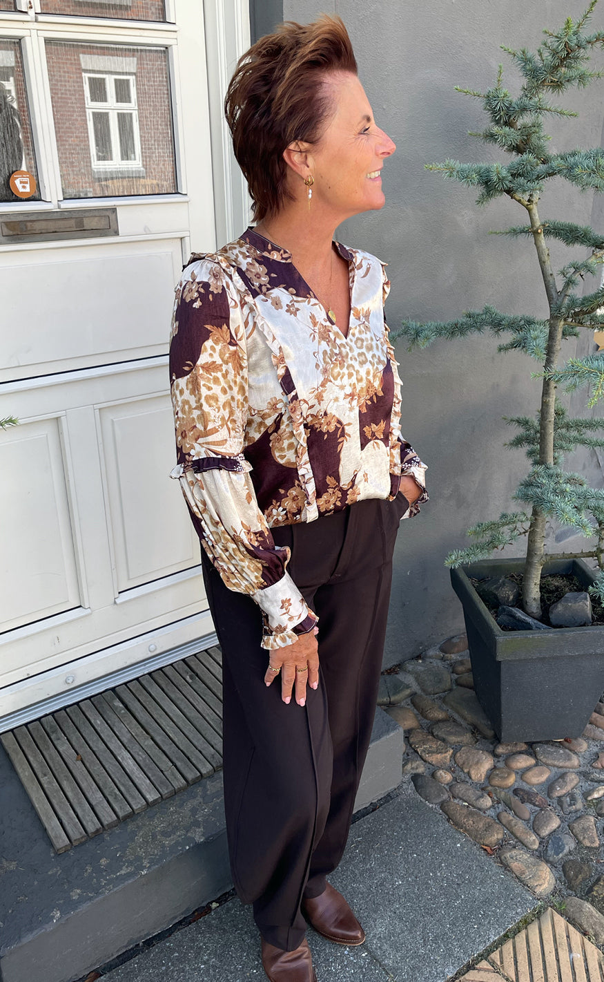 Say INA Copenhagen Skjorte - Eliana - Brown w. Creme Florals