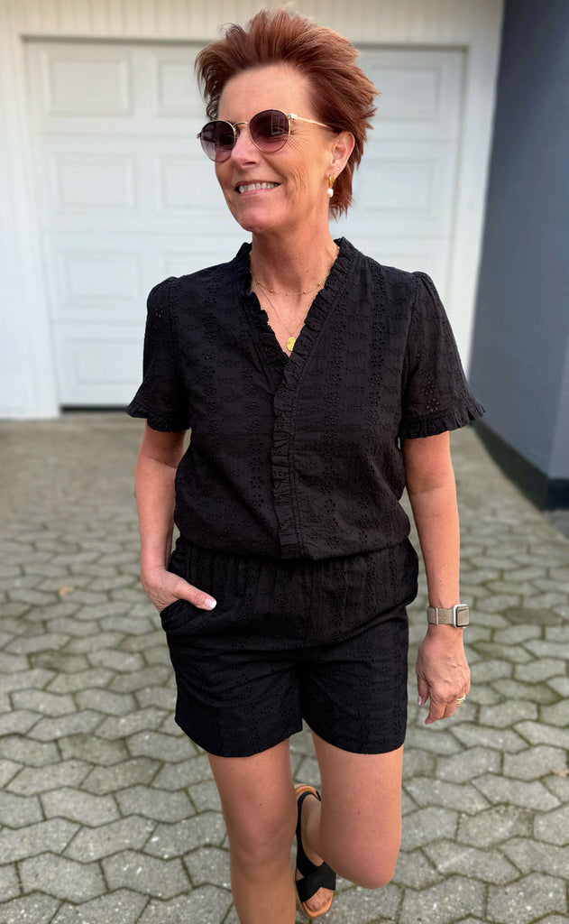 INA Copenhagen Shorts - Catja - Black Broderie Anglaise