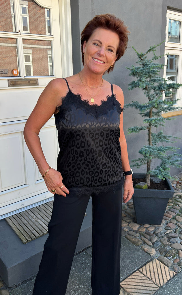 INA Copenhagen Topp - Kiki - Black Leopard