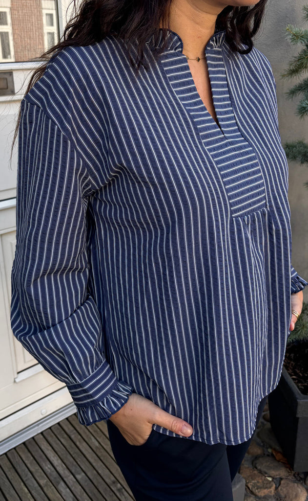 Say INA Copenhagen Bluse - Winnie LS - Navy Blue W. White Stripes