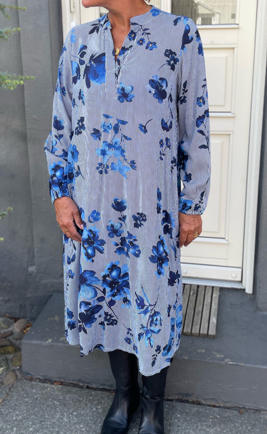 Say INA Copenhagen Kjole - Kae - Striped W. Blue Flowers