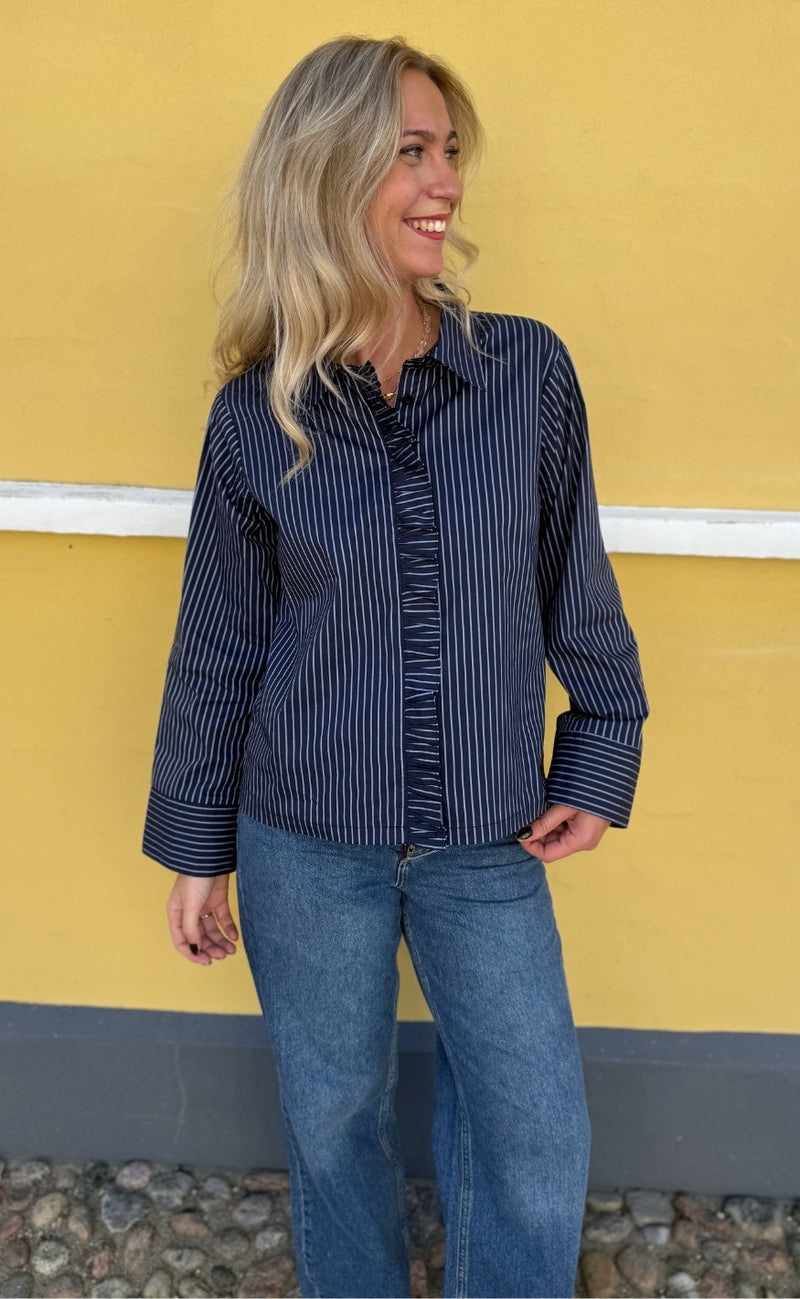 Say INA Copenhagen Skjorte - Lizzie - Navy W. Stripes
