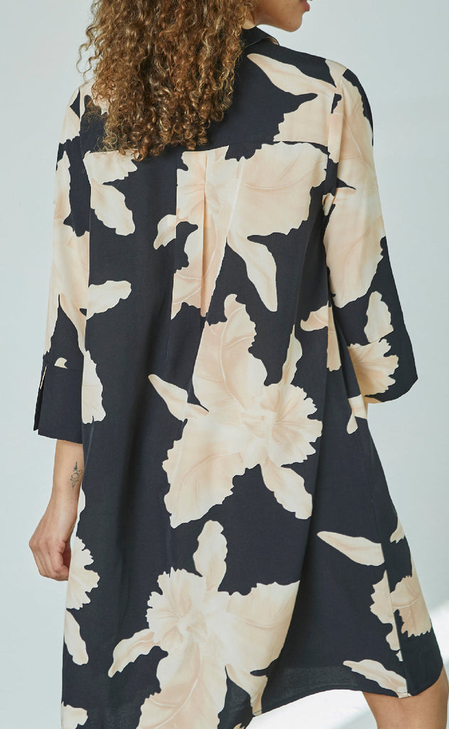 Love & Divine Kjole - Love441-36 - Black/Flower