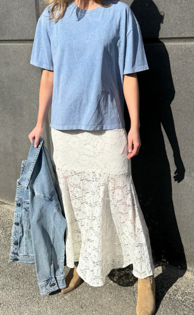 Love & Divine T-shirt - Love1303-2 - Blue Wash