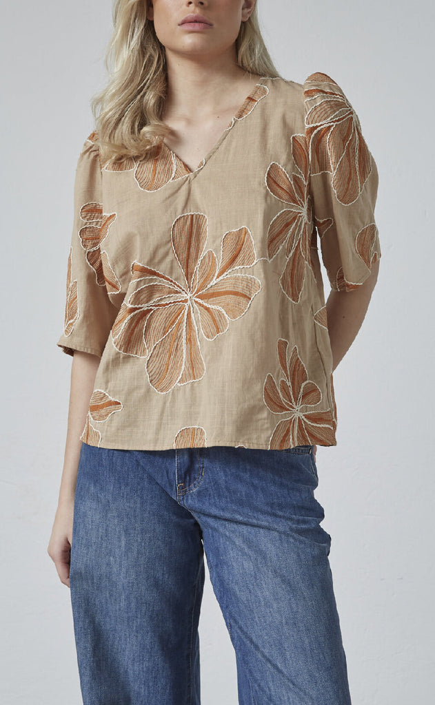 Love & Divine Topp - Love1339 - Sand Flower