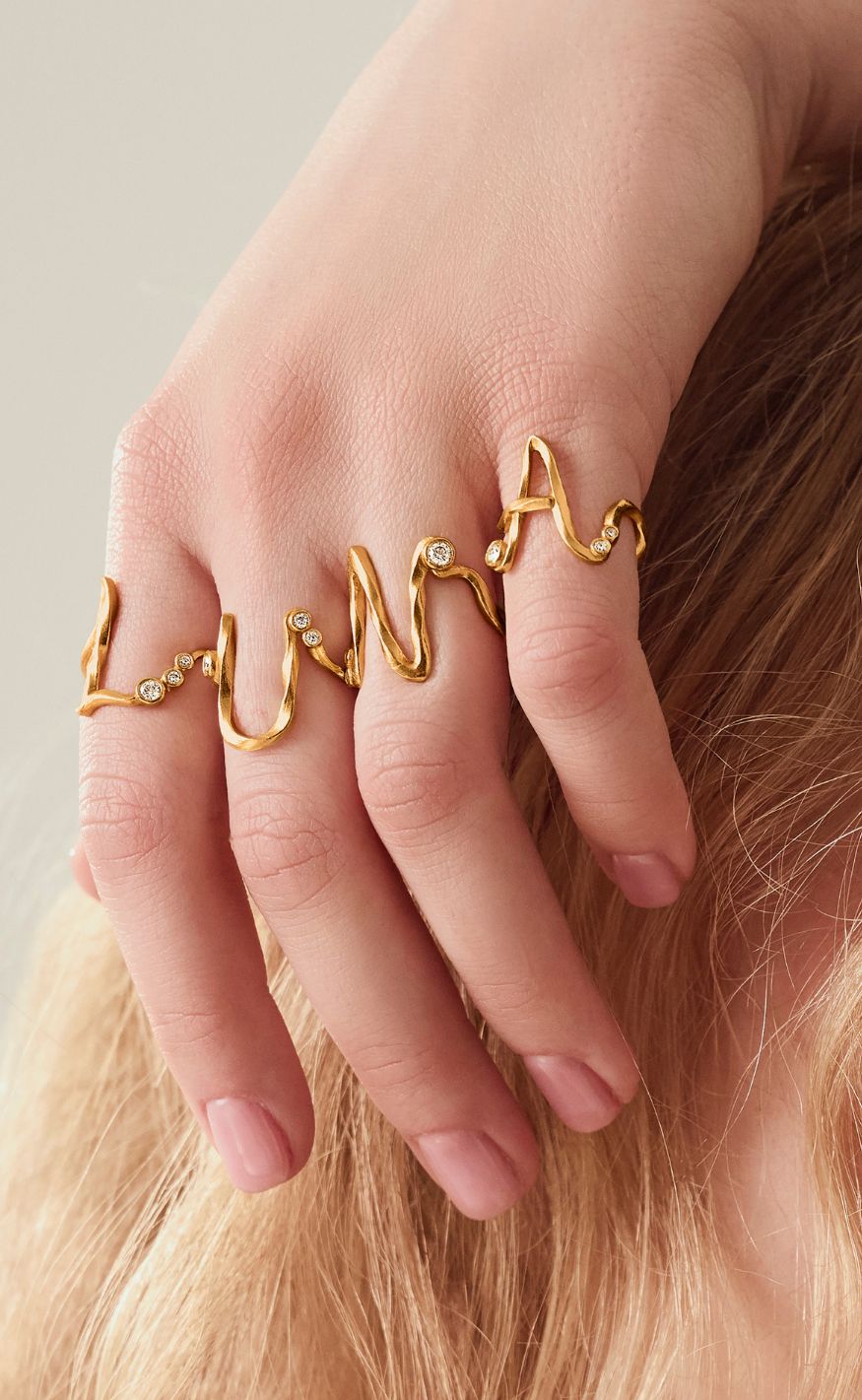 Maanesten Ring - A Alphabet - Gold Colour
