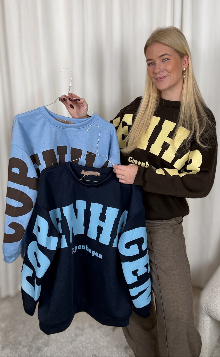 Marta Du Chateau Sweatshirt - Hibiscus - Sky Blue