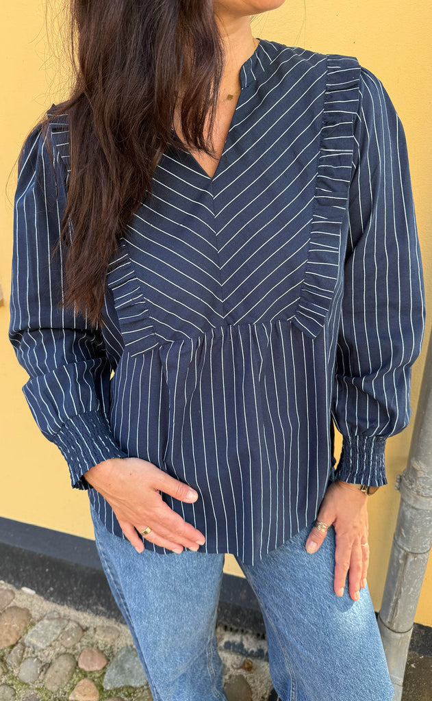 Say INA Copenhagen Bluse - Sasha - Navy Blue Pinstripe