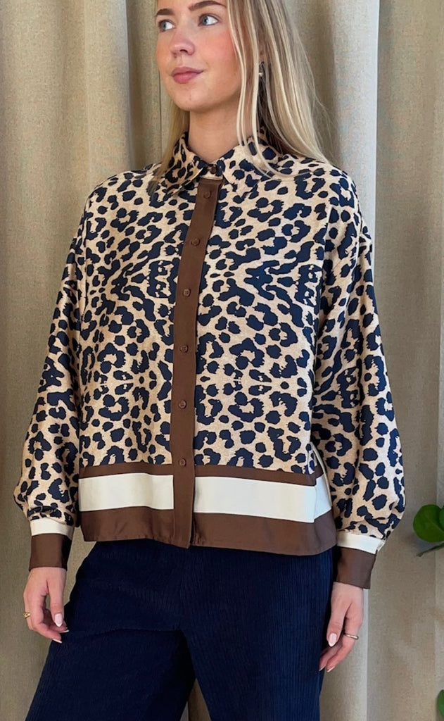 Love & Divine Bluse - Love1393 - Brown Leo